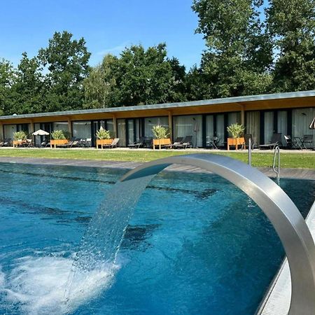Villa Resort & Organic Spa - Zahajen Prodej Letni Sezony تشيسكي بوديوفيتسه المظهر الخارجي الصورة